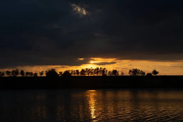 Ein Schöner Blick Auf Den See Und Die Küste Mit — Stockfoto