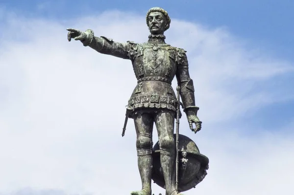 Eine Nahaufnahme Der Statue Von Heinrich Dem Seefahrer Auf Dem — Stockfoto