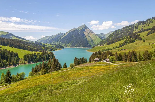 Schöne Aussicht Auf Einen Von Bergen Umgebenen See Longriner See — Stockfoto