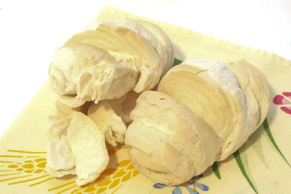 High Angle Shot Sliced Bread Buns Yellow Blanket — Stock Photo, Image