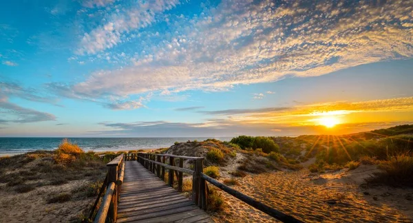 Photo Taken Punta Umbria Huelva Spain Plank Path Leads Beach — Stock Photo, Image