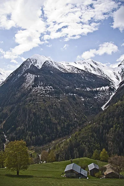 Перевал Сан Готтардо Швейцарії — стокове фото