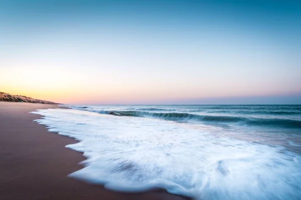 Фото Солнца Пляже Мазагон Расположенном Уэльве Испания — стоковое фото