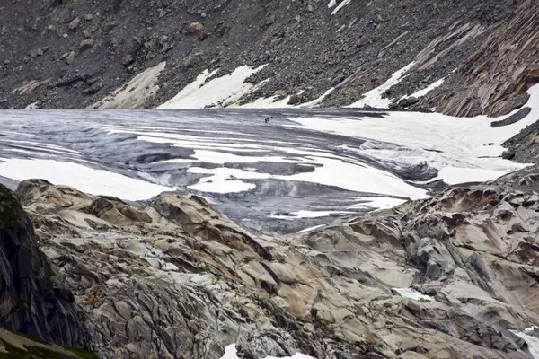 Большие Скалы Скалистой Горе Покрытой Снегом — стоковое фото