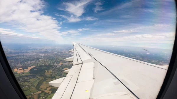 Una Vista Impresionante Del Cielo Azul Las Tierras Desde Una —  Fotos de Stock