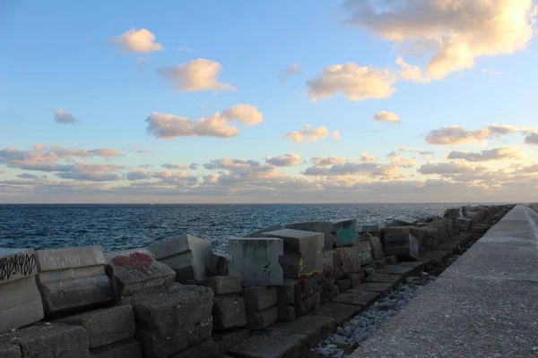 Une Vue Panoramique Horizon Nuageux Port — Photo