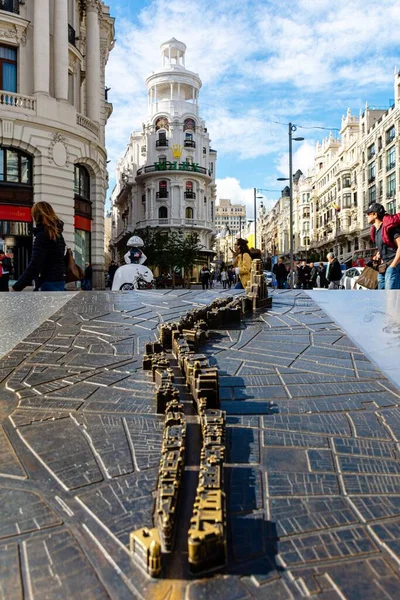 マドリード スペイン 2019年11月07日 マドリードの通りを経由してグランのモデル — ストック写真