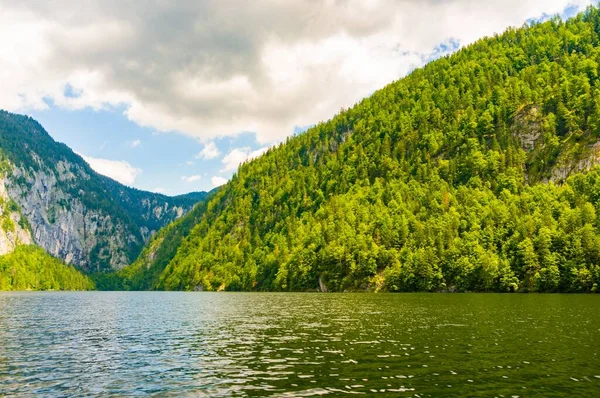 Bel Colpo Lago Toplitzsee Con Alte Montagne Foresta Verde Austria — Foto Stock