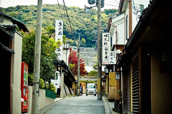 Kyoto Japan Kwi 2010 Tradycyjna Ulica Sercu Kioto Spokojny Cmentarz — Zdjęcie stockowe