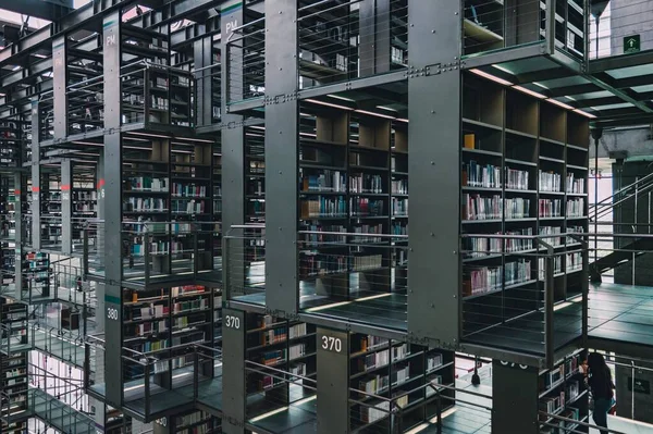 Primer Plano Las Estanterías Biblioteca Vasconcelos México —  Fotos de Stock