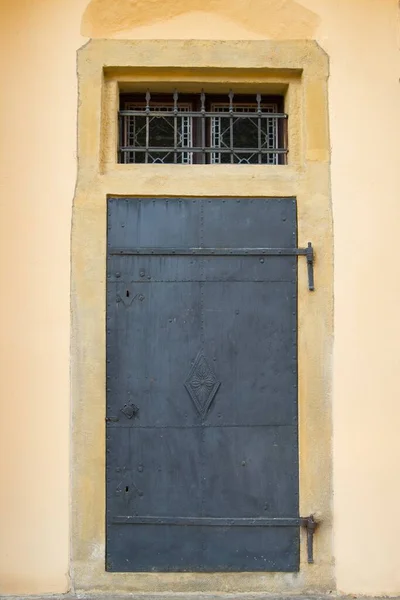 Blue Metallic Door Beige Edges Rhombus Pattern Middle — Stock Photo, Image