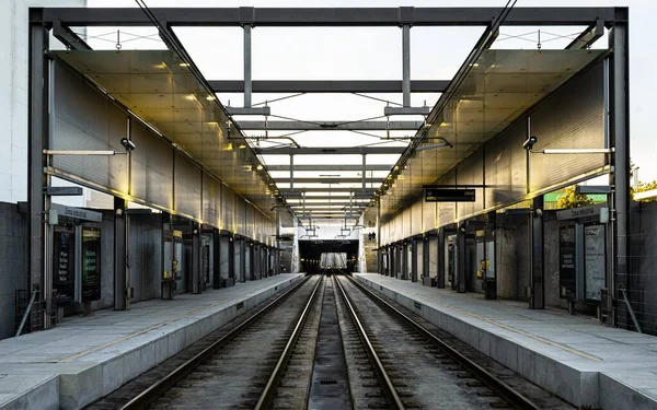 Porto Portugal Mai 2020 Bahn Bei Sonnenuntergang Maia Porto Portugal — Stockfoto