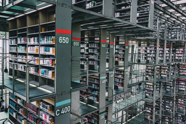 Een Close Shot Van Boekenplanken Van Vasconcelos Library Mexico — Stockfoto