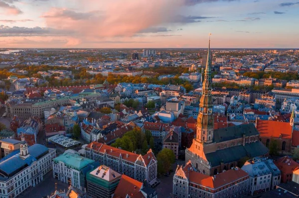 Fantastisk Flygbild Rigas Arkitektur Solnedgångsljus Lettland — Stockfoto