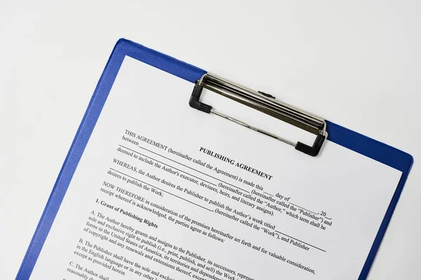 Zbliżenie Dokumentu Zatytułowanego Porozumienie Sprawie Publikacji Niebieskiej Tablicy — Zdjęcie stockowe