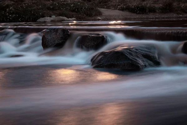 River Streaming Huge Rocks — Stock Photo, Image