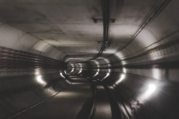 Die Mit Licht Beleuchteten Bahn Schienen — Stockfoto