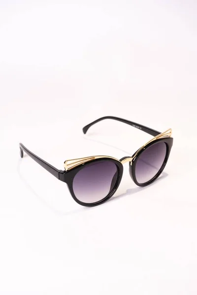 Vertical Shot Beautiful Sunglasses Isolated White Background — Stock Photo, Image