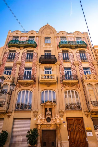 Захватывающий Дух Снимок Фасада Casa Punt Ganxo Валенсии Испания — стоковое фото