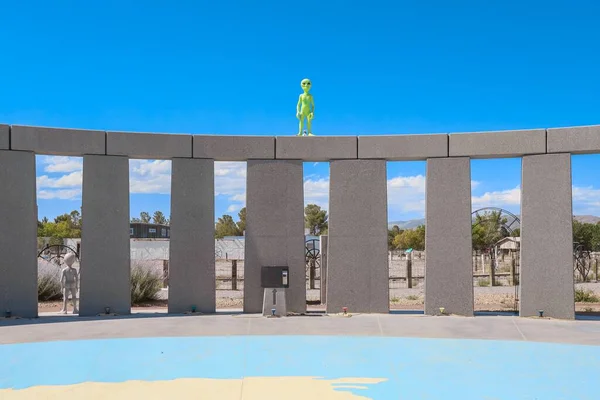 Alamo Nevada United States Jun 2020 Чужорідна Статуя Стоїть Вершині — стокове фото