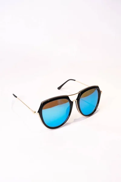 Vertical Shot Beautiful Sunglasses Isolated White Background — Stock Photo, Image