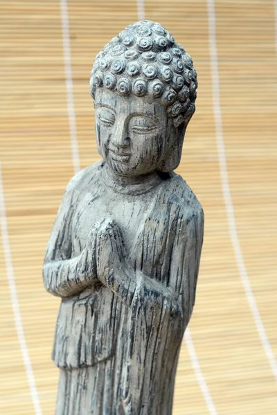 Primo Piano Verticale Una Statua Buddha Cemento — Foto Stock