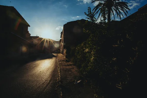 Sagome Degli Edifici Della Città Durante Tramonto — Foto Stock