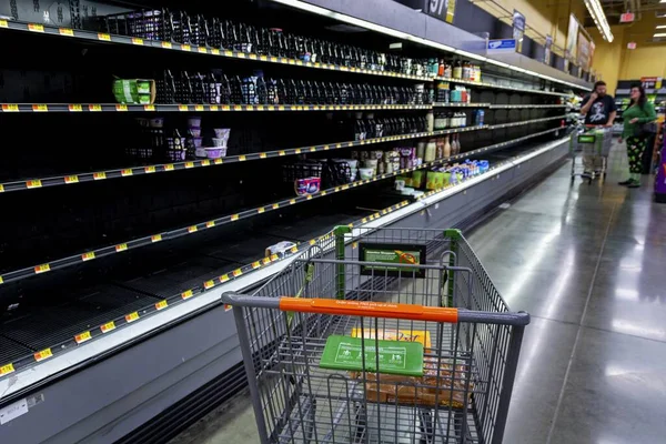 Stanton California Estados Unidos Marzo 2020 Supermercado Con Estantes Vacíos —  Fotos de Stock