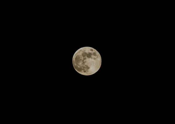 Lua Cheia Contra Céu Escuro — Fotografia de Stock