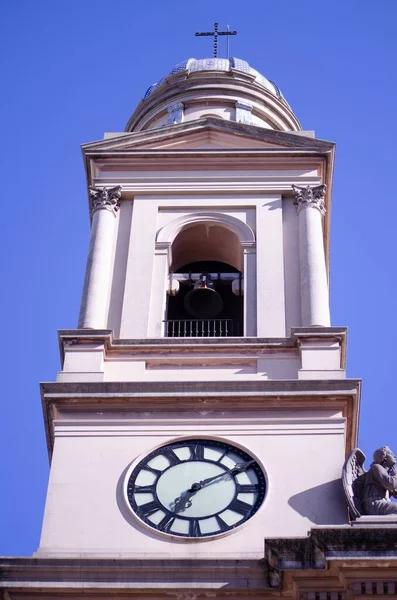 Низький Кут Вертикальний Постріл Дзвіниці Вежі Метрополітен Монтевідео Під Ясним — стокове фото