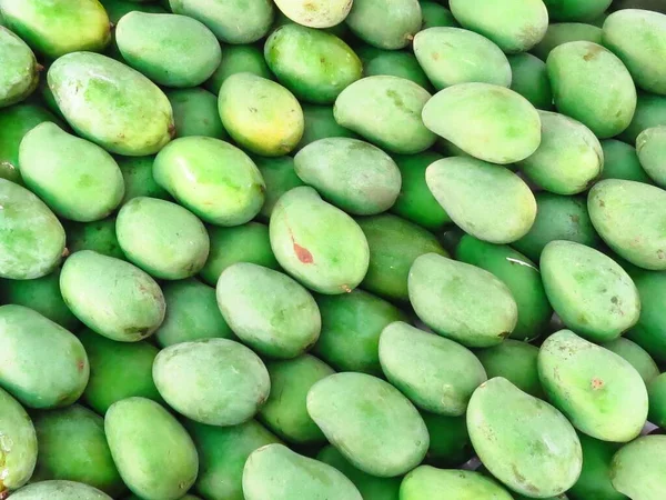 Vue Aérienne Plusieurs Rangées Mangues Vertes Non Mûres Dans Marché — Photo