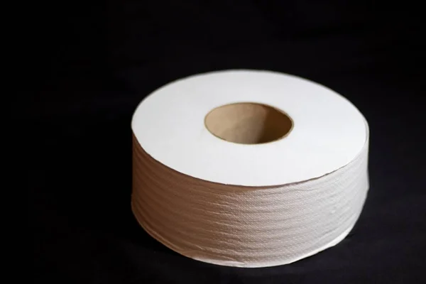 Крупним Планом Знімок Рулонів Туалетного Паперу Чорному Тлі — стокове фото