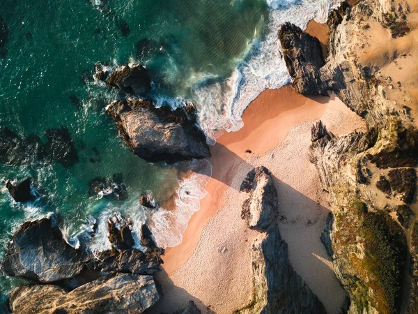 Una Vista Superior Una Playa Con Formaciones Rocosas Porto Covo — Foto de Stock