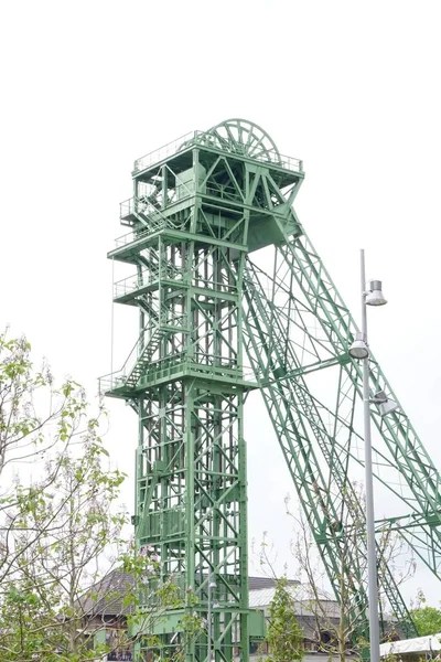 Vertical Closeup Shot Mining Tower Sky Background — Stock Photo, Image