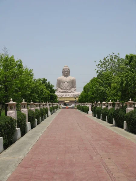 Eine Vertikale Aufnahme Des Buddha Gaya Ende Eines Weges Bihar — Stockfoto