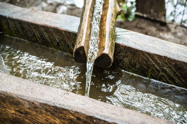 Closeup Shop Clean Fresh Natural Spring Drinking Water Falling Wooden — Stock Photo, Image