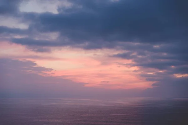 Прекрасний Вид Тихе Море Під Час Заходу Сонця — стокове фото