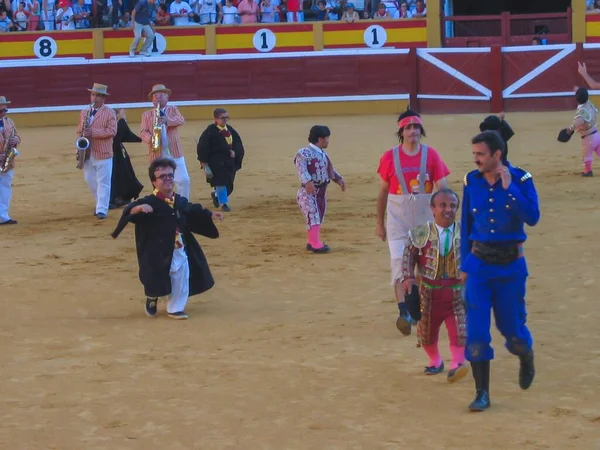 Pamplona スペイン 2019年7月7日 San Fermin スペインのパンプローナでは雄牛のランニング中に — ストック写真