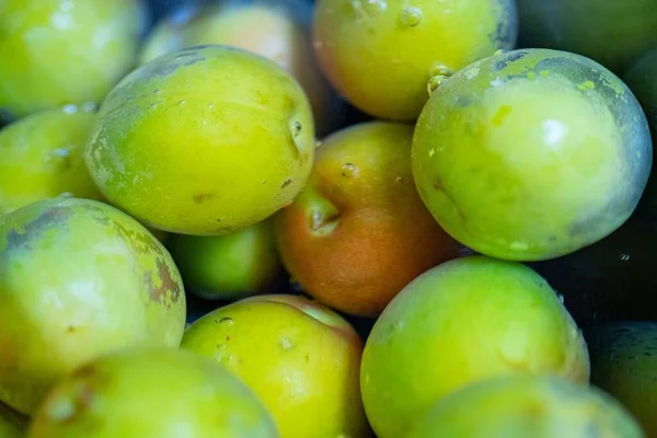 Gros Plan Processus Fabrication Vin Prune Japonais Umeshu Avec Des — Photo