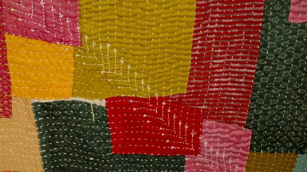 Tiro Panorâmico Uma Textura Tecido Colorido Com Vários Padrões — Fotografia de Stock