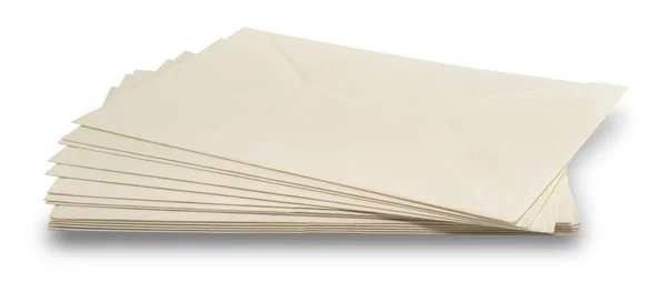 Close Envelopes Empilhados Sob Luzes Isoladas Fundo Branco — Fotografia de Stock