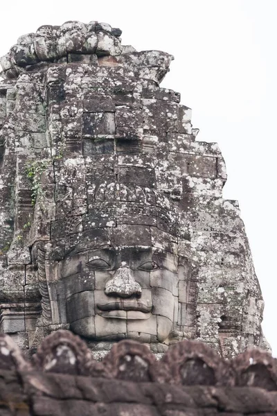 Tiro Vertical Baixo Ângulo Magnífico Templo Maia Capturado Tikal Guatemala — Fotografia de Stock