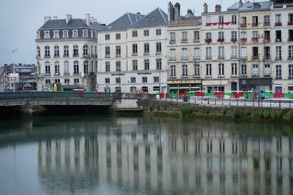 Bayona Ciudad Histórica Francia Con Edificios Río Nive —  Fotos de Stock