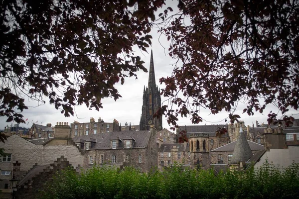 Ein Schöner Blick Auf Die Alten Gebäude Und Türme Edinburgh — Stockfoto