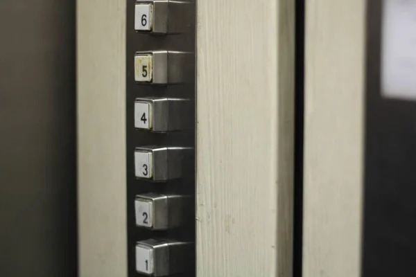 Ένα Κοντινό Πλάνο Των Κουμπιών Ανελκυστήρων Αριθμούς — Φωτογραφία Αρχείου