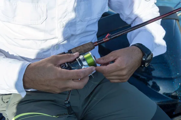 釣りリールのアセンブリのクローズアップショット — ストック写真