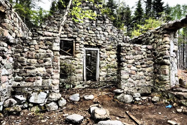 Старий Покинутий Зруйнований Будинок Галіфаксі Канада — стокове фото