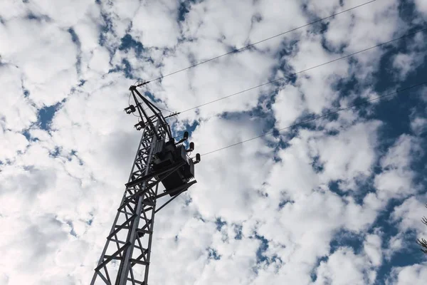 Низький Кут Зйомки Вежі Мобільного Язку Хмарному Небі — стокове фото