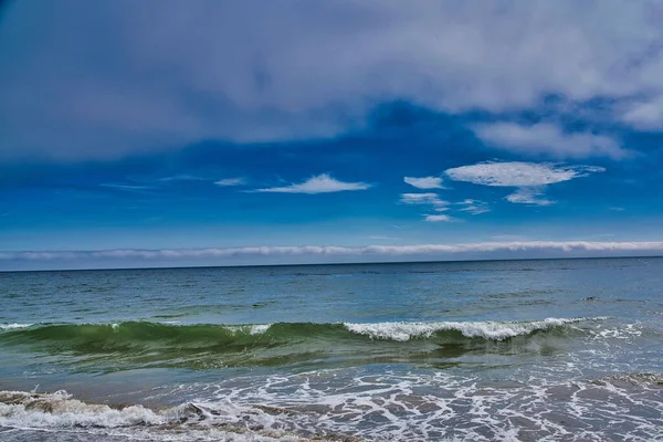 Breathtaking View Sea Wild Waves Blue Sky Sunny Day — Stock Photo, Image