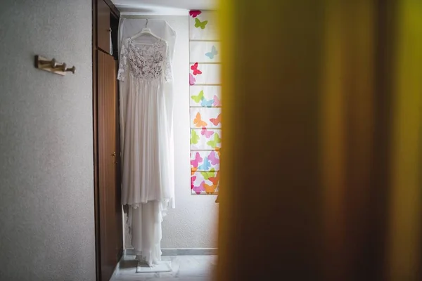 Close Shot Beautiful White Wedding Dress Blurry Background — Stock Photo, Image